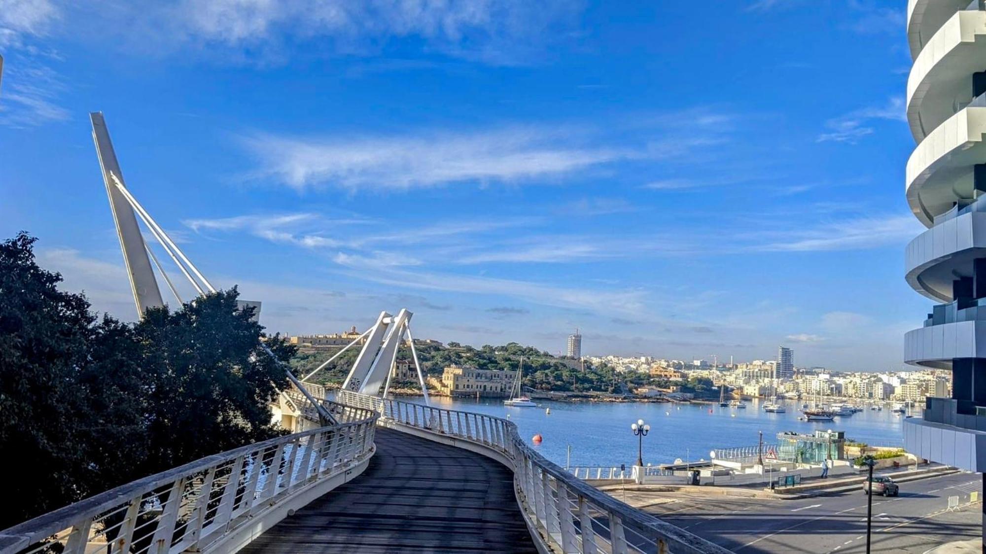 Tigne Sliema Three Bedrooms Apartment Экстерьер фото