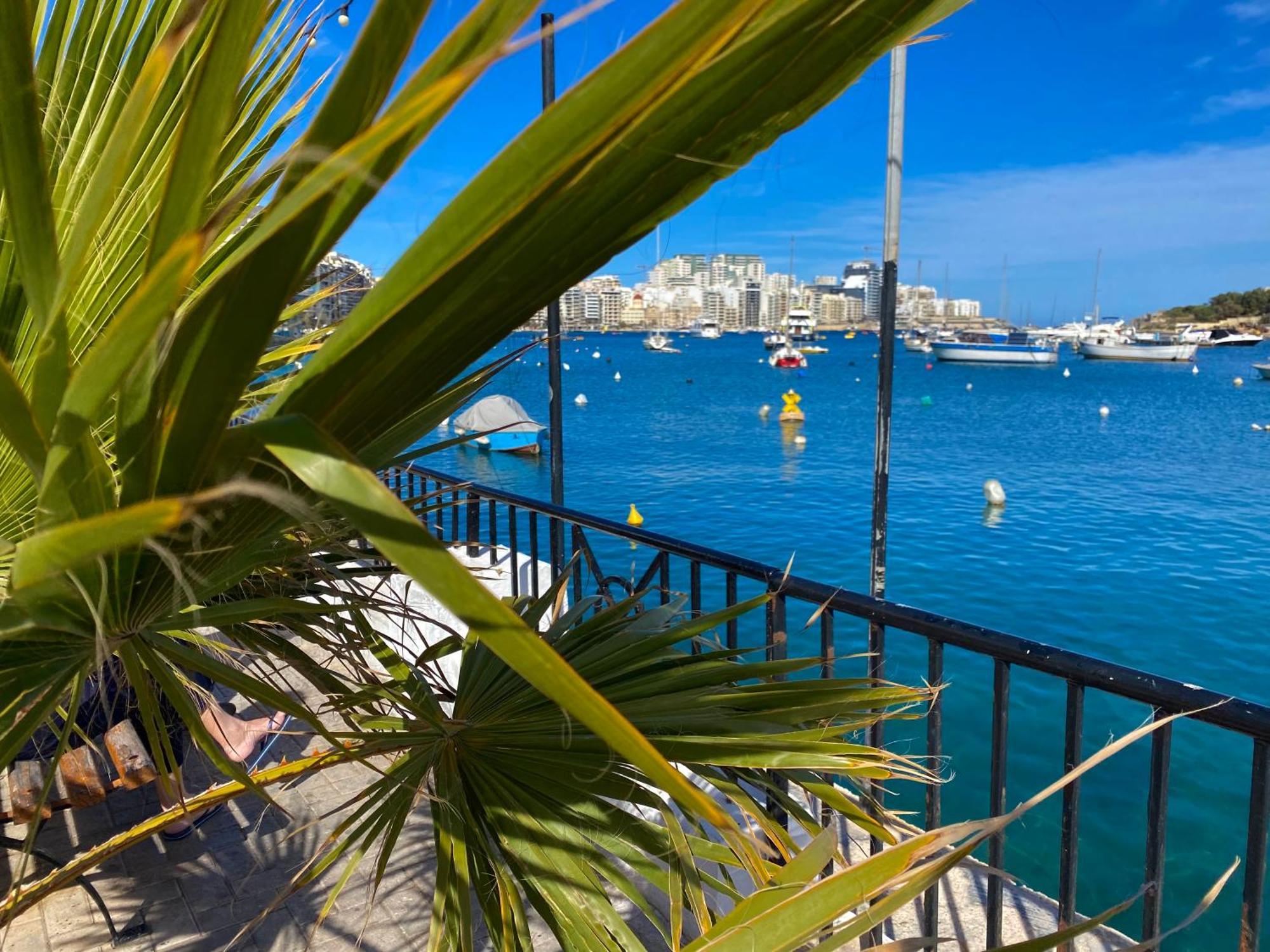 Tigne Sliema Three Bedrooms Apartment Экстерьер фото