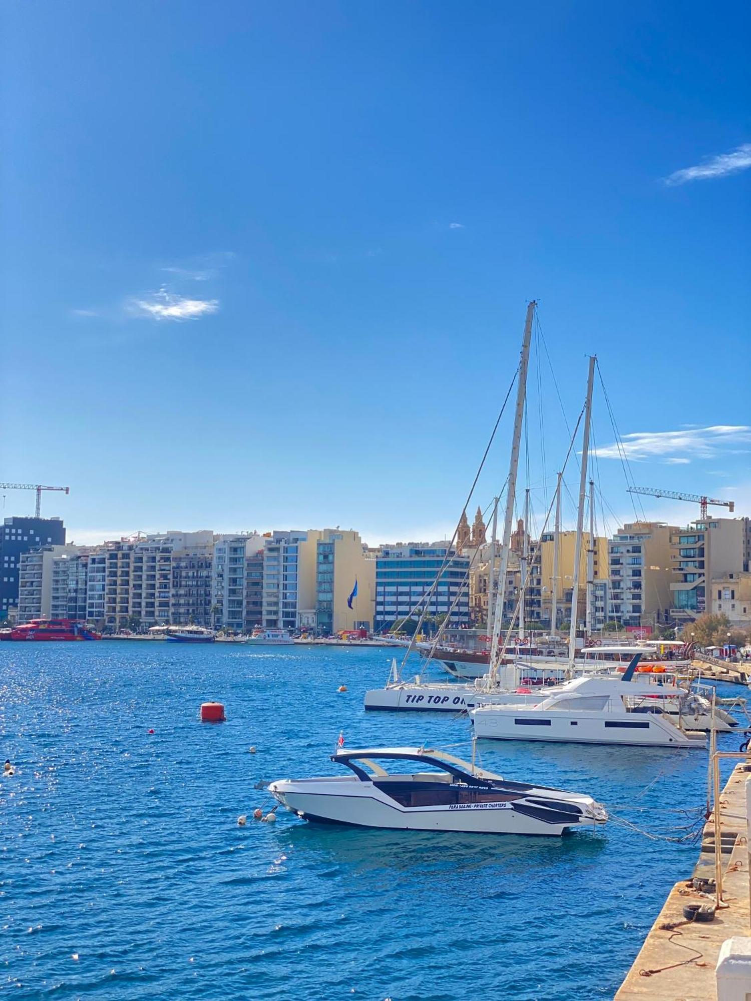 Tigne Sliema Three Bedrooms Apartment Экстерьер фото