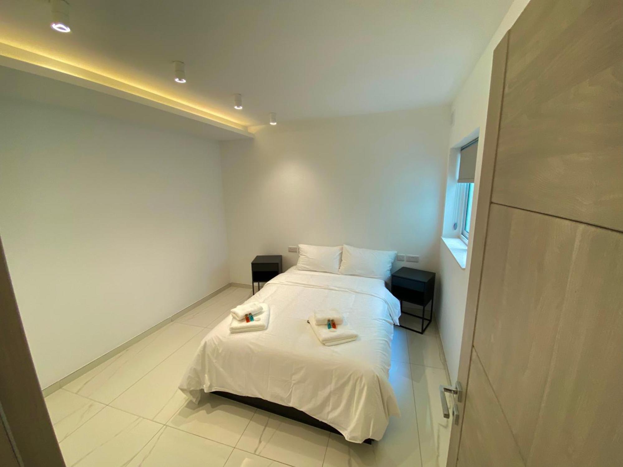 Tigne Sliema Three Bedrooms Apartment Экстерьер фото