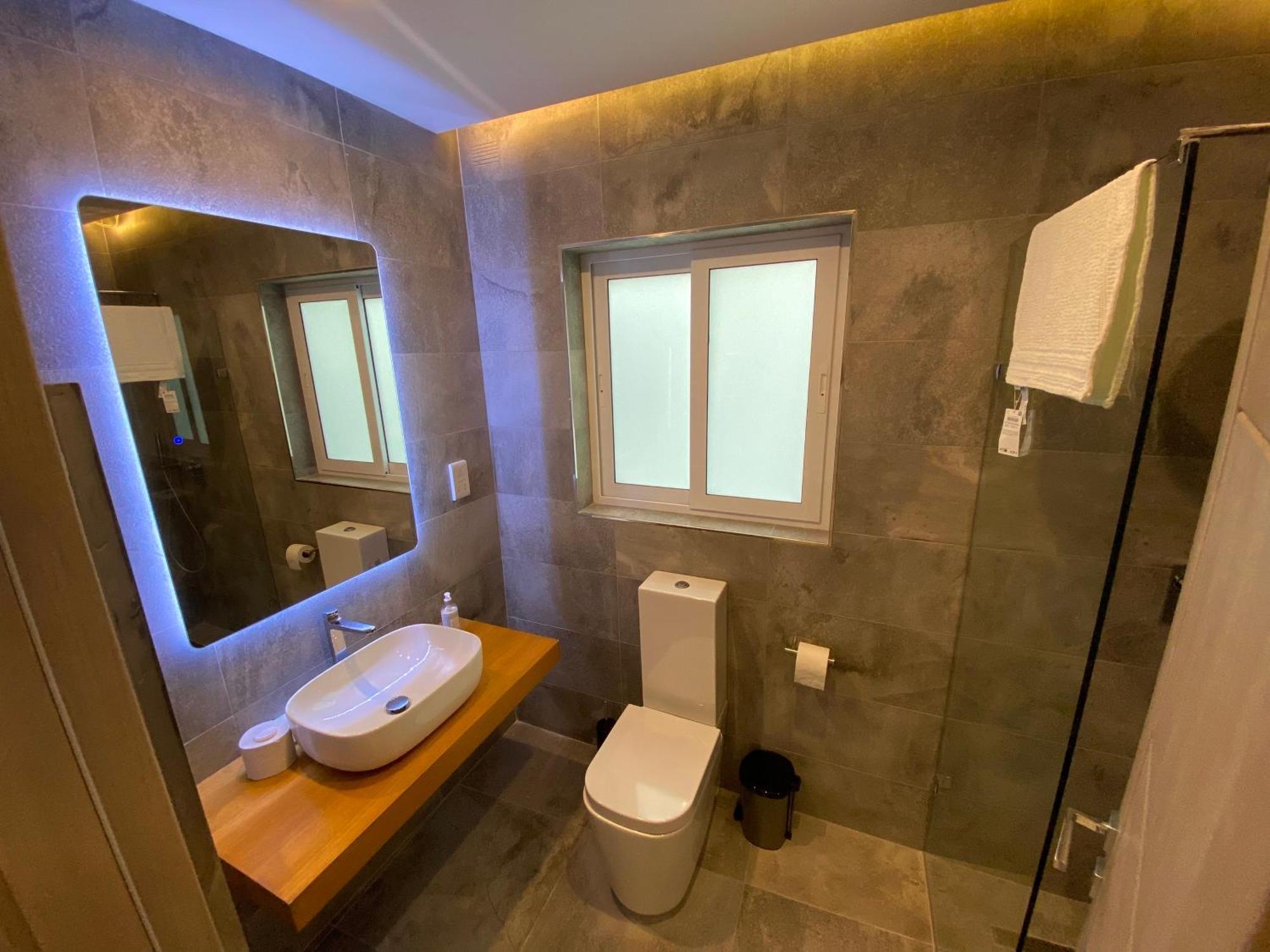 Tigne Sliema Three Bedrooms Apartment Экстерьер фото