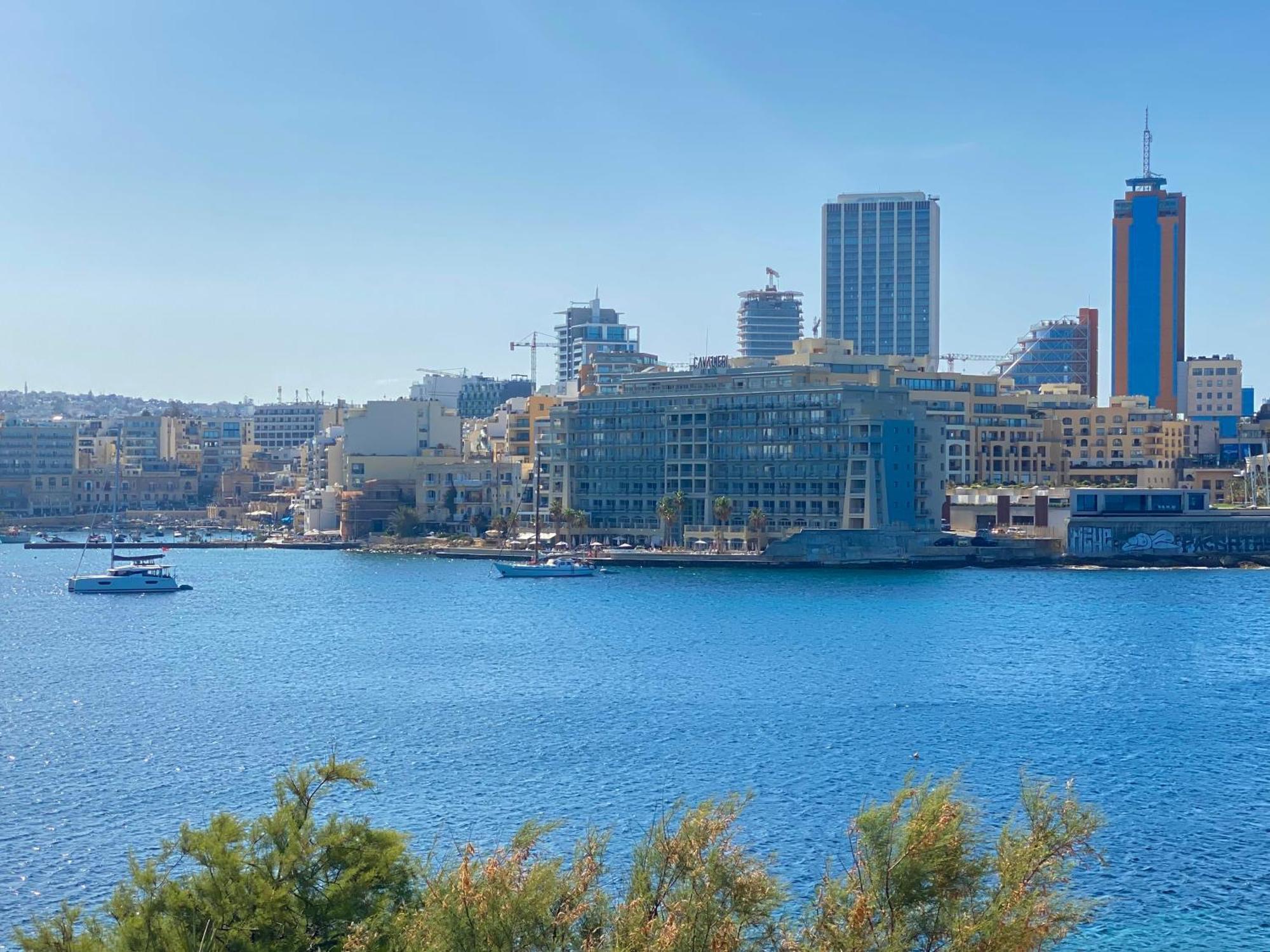 Tigne Sliema Three Bedrooms Apartment Экстерьер фото